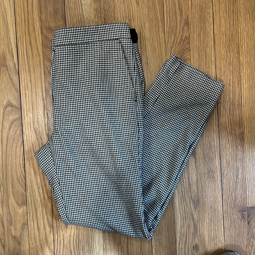 ZARA houndstooth soft ankle pants size medium